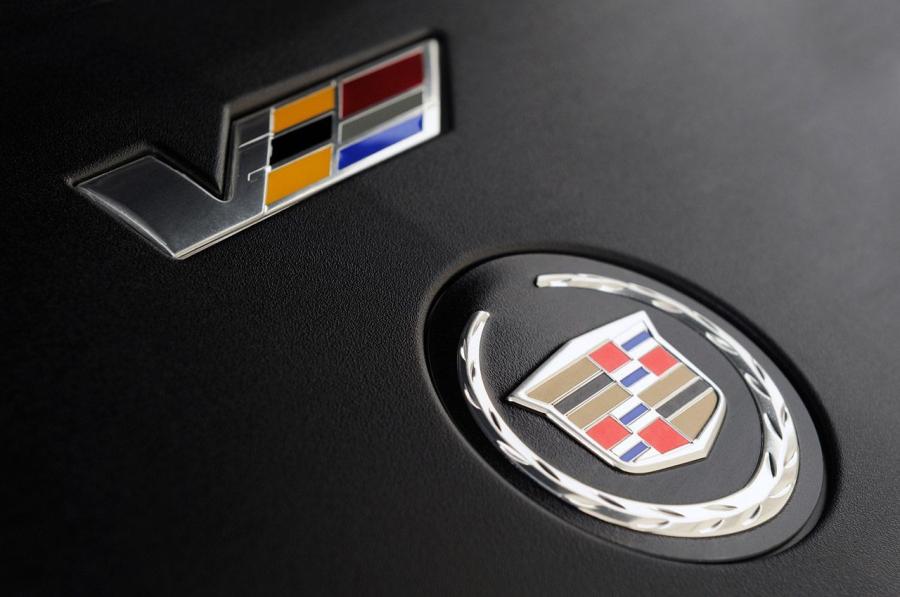  Cadillac CTS-V Coupe 2011 года  (фото 44 из 71)